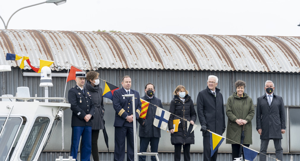 Ministerpräsident Kretschmann und Innenminister Strobl besuchen im Rahmen der Straßburg-Delegationsreise die Wasserschutzpolizei