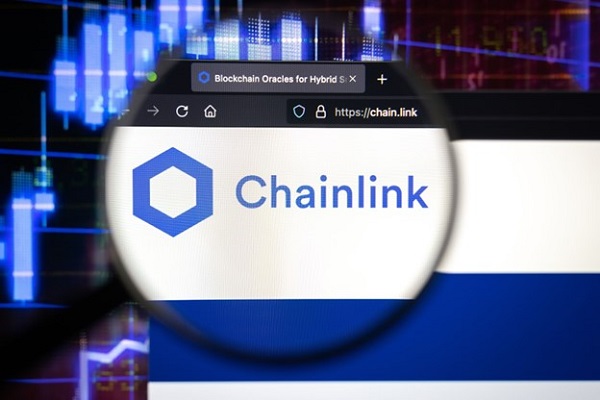 Chainlink geht die Partnerschaft mit ANZ ein, da KI-Altcoins Polkadot überholen wollen