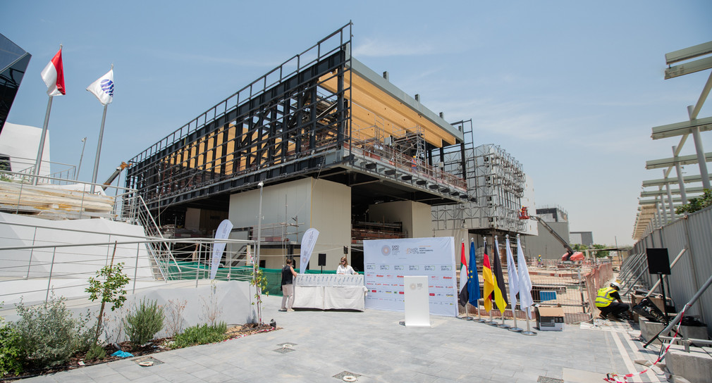 Das Baden-Württemberg-Haus feiert auf der Expo Dubai das Richtfest