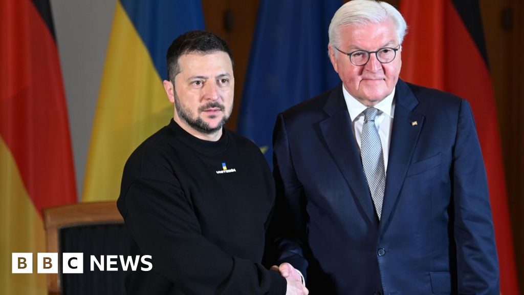 Ukrainian President Volodymyr Zelensky arrived in Germany overnight and was welcomed by President Frank-Walter Steinmeier