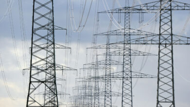 Ausbau der Erneuerbaren Energien und Stromnetze beschleunigen