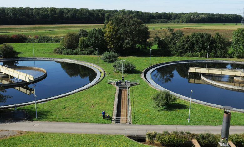 Land fördert Erneuerung der Abwasserbehandlung in Fronreute