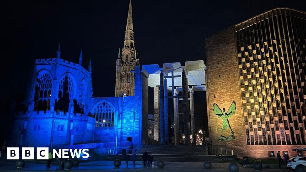 Coventry Cathedral lit up in Ukraine colours in 2022