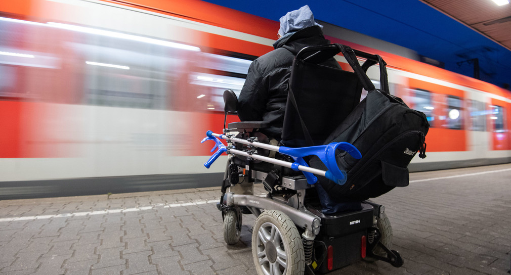 Staat fördert barrierefreie Straßenbahnhaltestellen in Karlsruhe