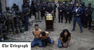 El Salvador verschärft seinen „Krieg gegen Banden“, nachdem drei Polizisten getötet wurden