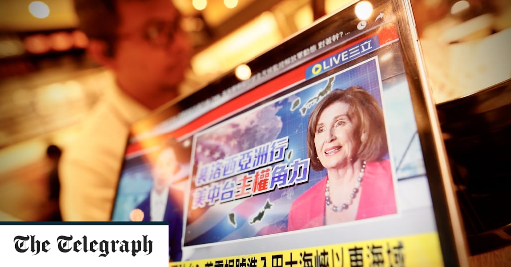 Chinesische Kampfflugzeuge fliegen, während Peking warnt, dass die USA „den Preis zahlen“ werden, wenn Nancy Pelosi Taiwan besucht