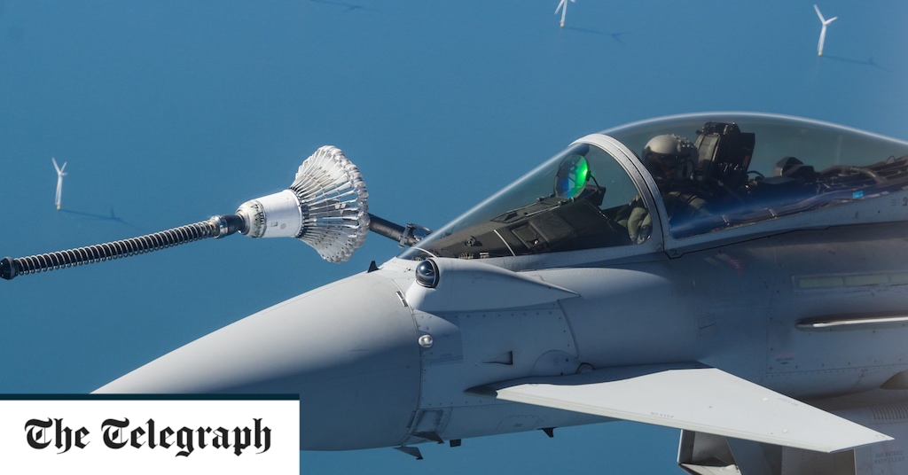 RAF und deutsche Luftwaffe fangen russisches Kampfflugzeug und Spionageflugzeug in der Nähe des Nato-Luftraums ab