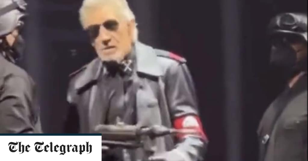 Polizei ermittelt gegen Roger Waters, nachdem er bei einem Konzert eine Nazi-Uniform getragen hatte