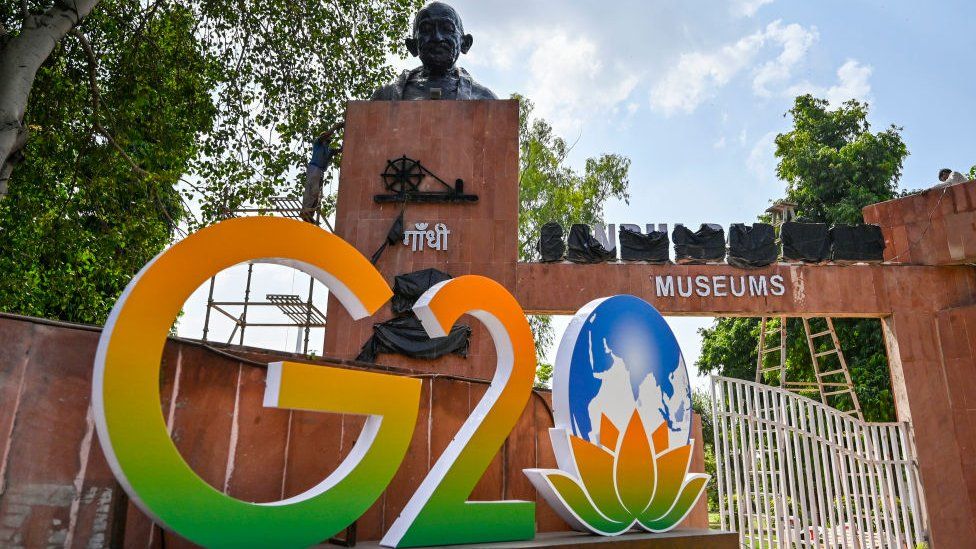 Ein neuer Look von Gandhi Darshan, bei dem vor dem G20-Gipfel in Rajghat am 1. September 2023 in Neu-Delhi, Indien, neue Installationen und Skulpturen platziert werden.