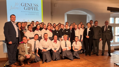 Minister Peter Hauk mit Studierenden der Duale Hochschule Baden-Württemberg Ravensburg.